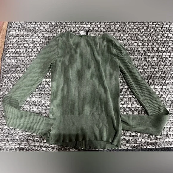 H&M | Olive Ribbed Full-Zip Long Sleeve - Picture 4 of 8
